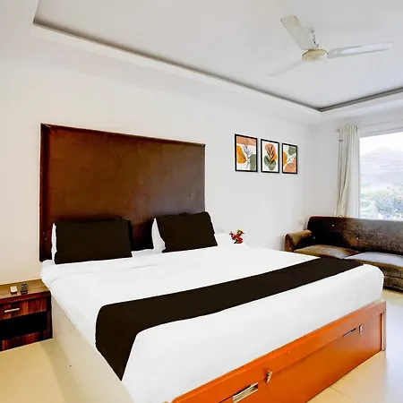 Hotel O Morjim Near Turtle Beach